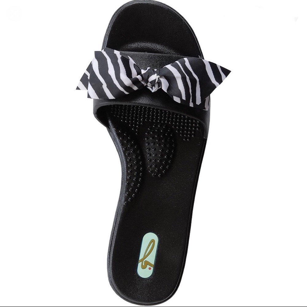 Oka b. • Madison Classic Slide Sandals